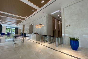 Plaza Conlay, Jalan Conlay