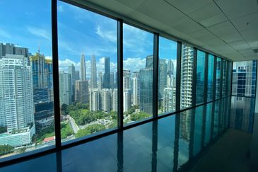 Plaza Conlay, Jalan Conlay