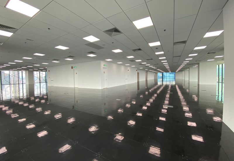 Plaza Conlay, Jalan Conlay