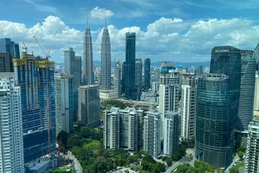 Plaza Conlay, Jalan Conlay