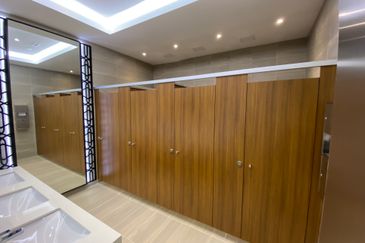 Plaza Conlay, Jalan Conlay