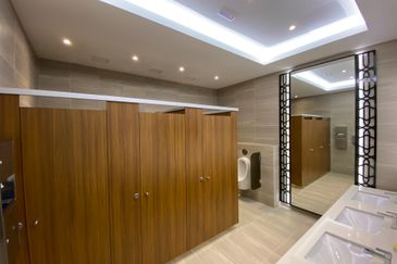 Plaza Conlay, Jalan Conlay