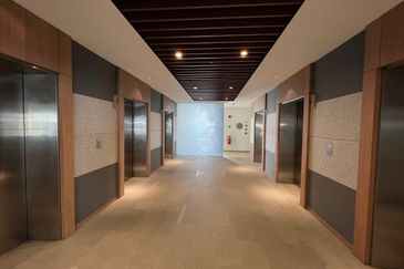 Dana 1 Commercial Centre