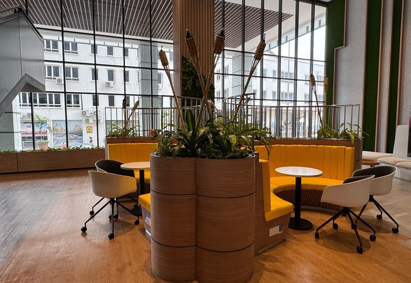 Dana 1 Commercial Centre