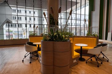 Dana 1 Commercial Centre