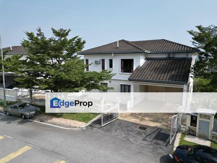 SPACIOUS 2.5 Storey Bungalow Saujana Villa, Taman Prima Saujana Kajang, Selangor, Kajang