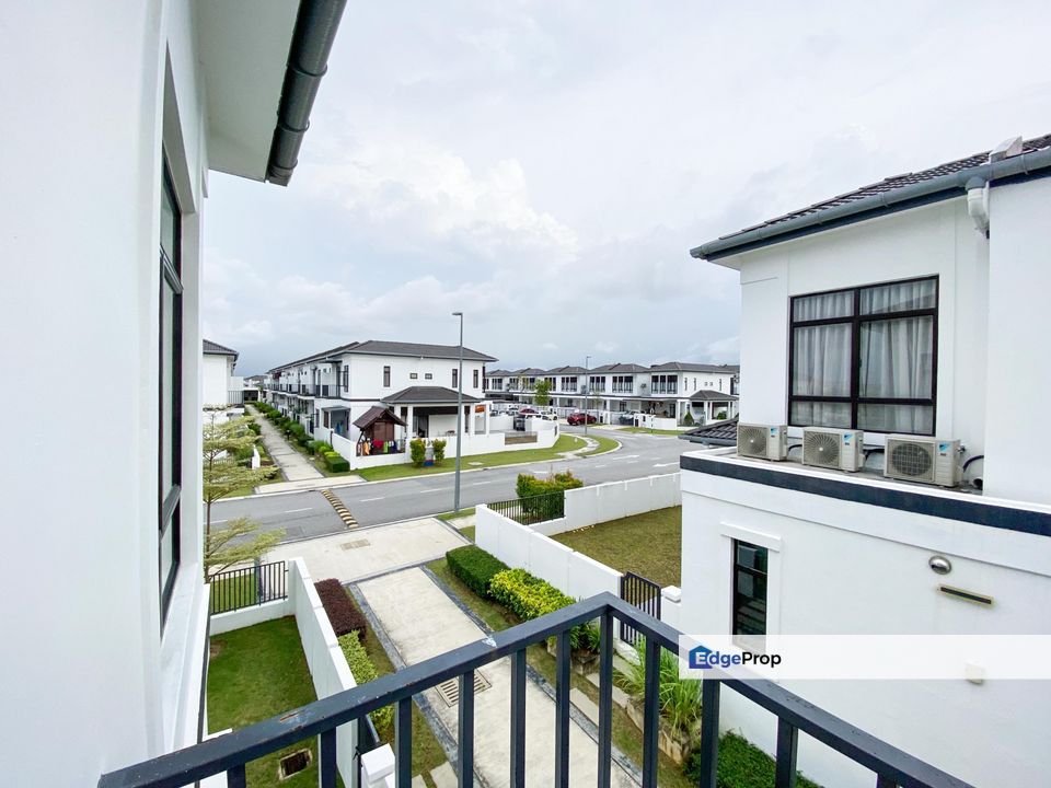 RENOVATED 2 Storey Terrace Graham Garden Eco Grandeur, Puncak Alam for ...