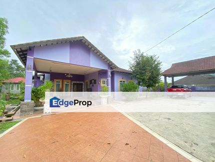 SPACIOUS Single Storey Bungalow Kampung Padang Tembak, Kluang, Johor, Johor, Kluang