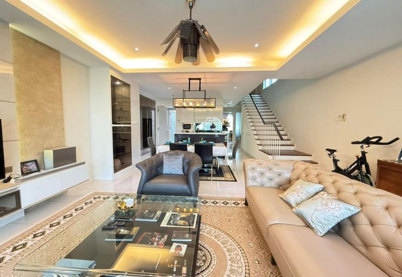 The Mews @ The Glades