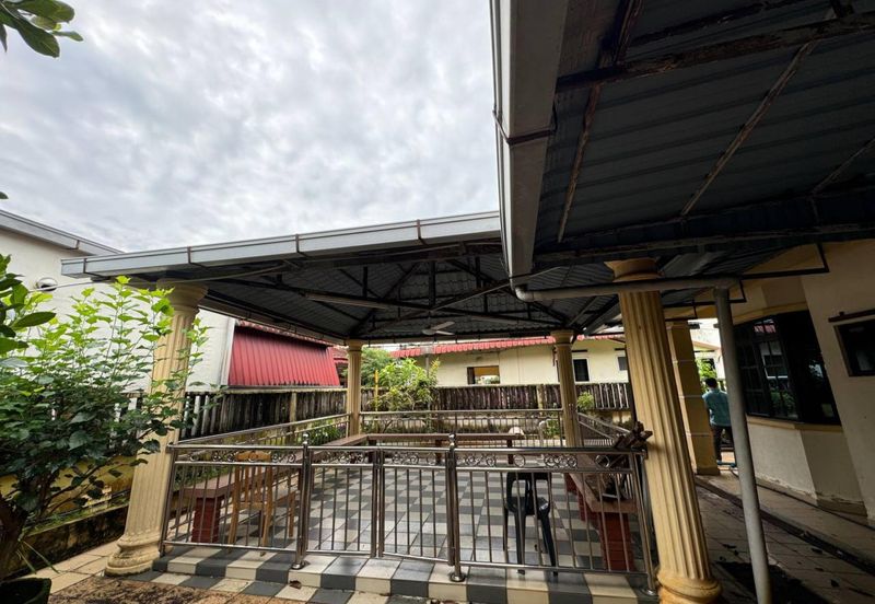 SPACIOUS 2.5 Storey Bungalow Kampung Jambu, Taiping, Perak