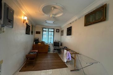 SPACIOUS 2.5 Storey Bungalow Kampung Jambu, Taiping, Perak