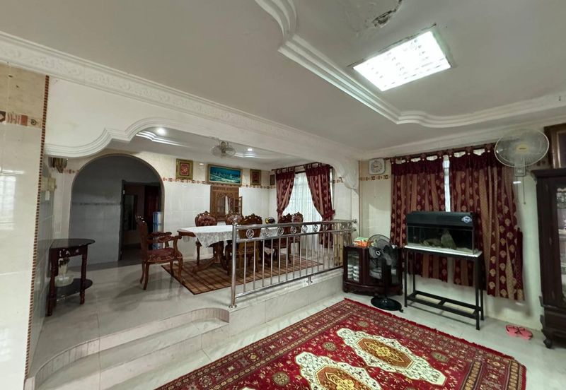 SPACIOUS 2.5 Storey Bungalow Kampung Jambu, Taiping, Perak