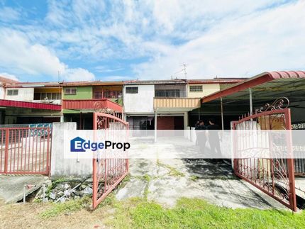 FACING OPEN Double Storey Terrace Taman Sri Putra PKNS, Banting, Selangor, Banting