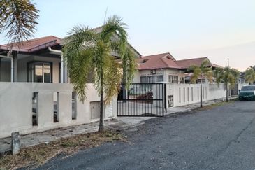 Taman Kenanga, Banting