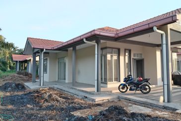 Taman Kenanga, Banting