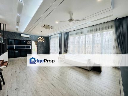 SPACIOUS BIG BUILD UP 3 Storey Link Bungalow Lakefront Villa Cyberjaya, Selangor, Cyberjaya