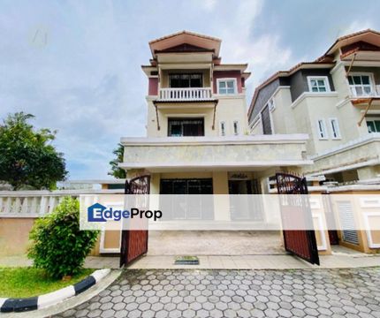 SPACIOUS RENOVATED 2.5 Storey Semi D Villa Kristal Heights, Batu Caves, Selangor, Gombak
