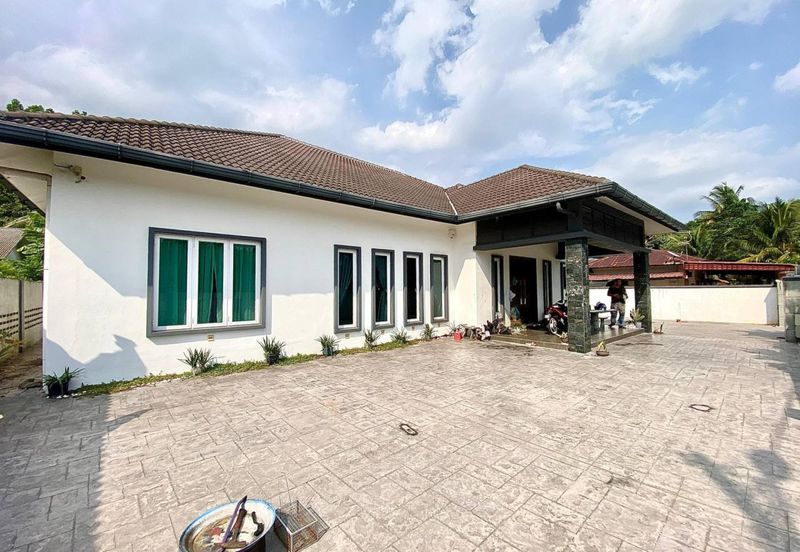 Kampung Sungai Kantan