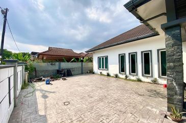 Kampung Sungai Kantan