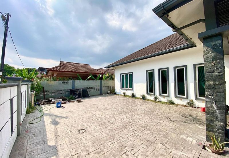 Kampung Sungai Kantan