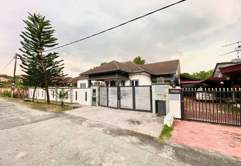 Kampung Sungai Kantan