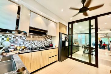 HIJAYU 3A @ BANDAR SRI SENDAYAN