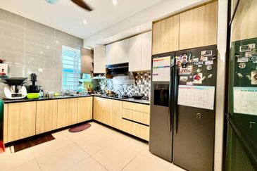 HIJAYU 3A @ BANDAR SRI SENDAYAN