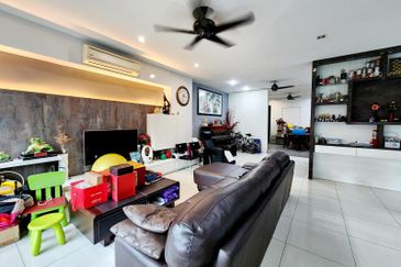 USJ Avenue @ USJ Heights