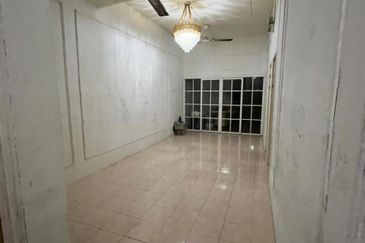 Taman Meranti, Kuala Selangor Single Storey Terrace For Sale FACING OPEN