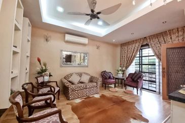 Astana Idaman, Desa Alam