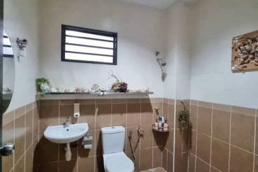 Astana Idaman, Desa Alam