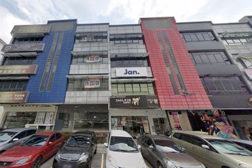 The Earth @ Bukit Jalil