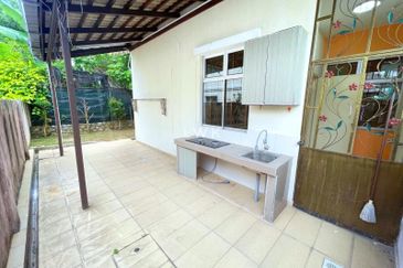 Taman Desa Jaya, Senawang, Seremban 2 Storey Semi D For Sale BEAUTIFUL