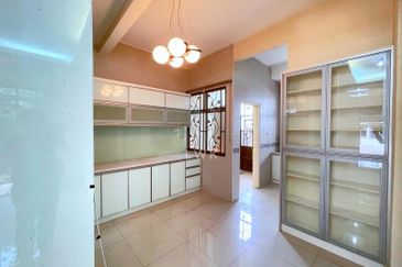 Taman Desa Jaya, Senawang, Seremban 2 Storey Semi D For Sale BEAUTIFUL