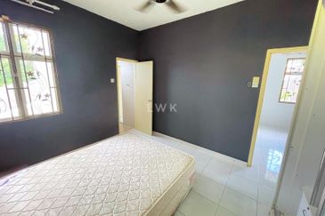 Taman Desa Jaya, Senawang, Seremban 2 Storey Semi D For Sale BEAUTIFUL