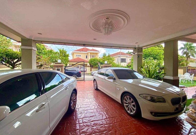 D Villa Equestrian, Kota Damansara