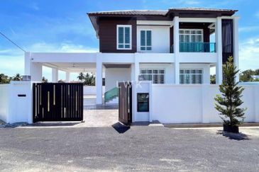 Wakaf Bharu, Kelantan Double Storey Bungalow For Sale CORNER LOT