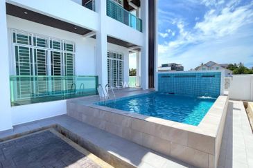 Wakaf Bharu, Kelantan Double Storey Bungalow For Sale CORNER LOT