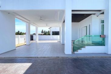 Wakaf Bharu, Kelantan Double Storey Bungalow For Sale CORNER LOT