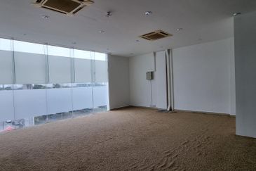 Glen 9, Glenmarie, Shah Alam 4 Storey Light Factory For Sale STRATEGIC LOCATION