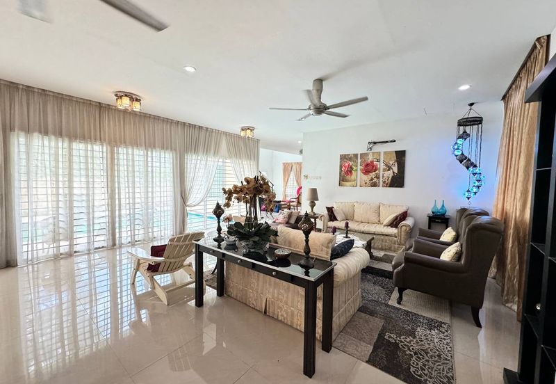 USJ Avenue @ USJ Heights