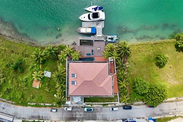 ADMIRAL MARINA MANSION