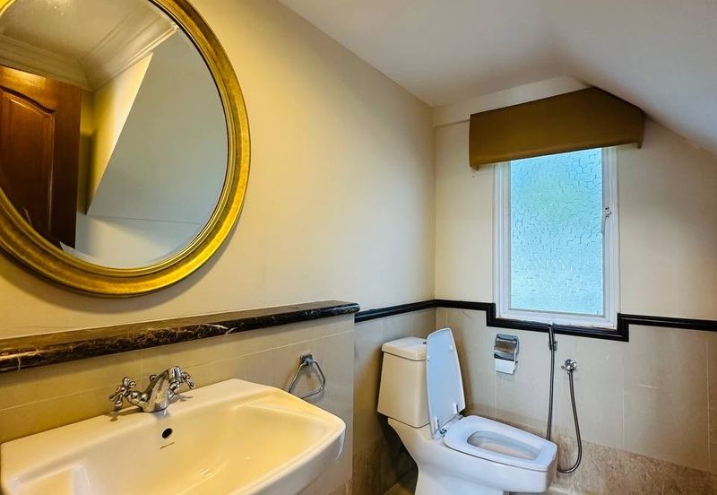 ADMIRAL MARINA MANSION