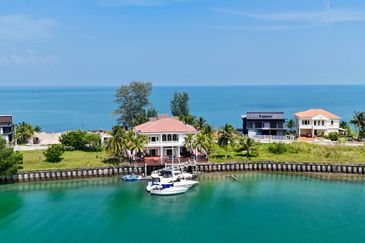 ADMIRAL MARINA MANSION