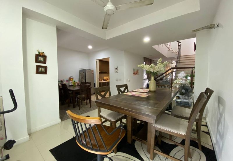 Mozart, Symphony Hills