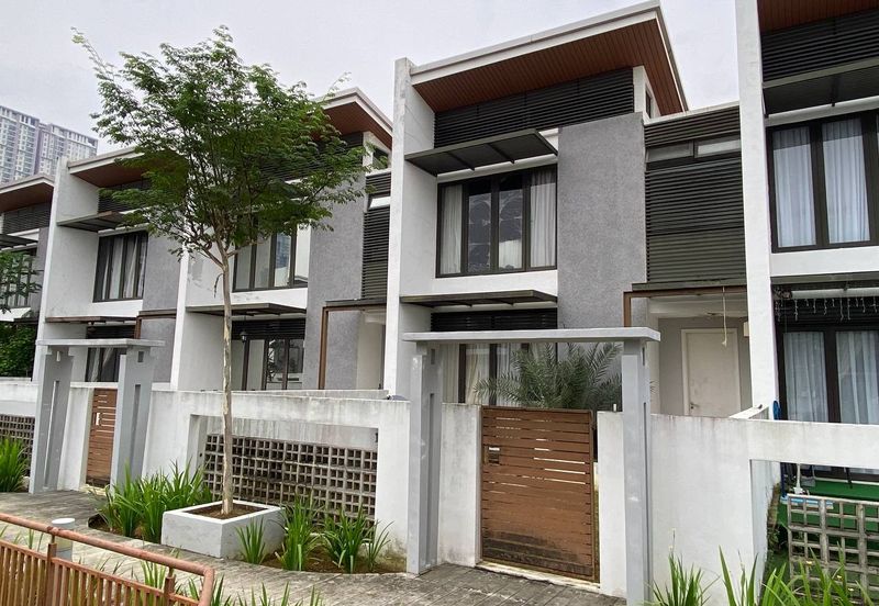 Mozart, Symphony Hills