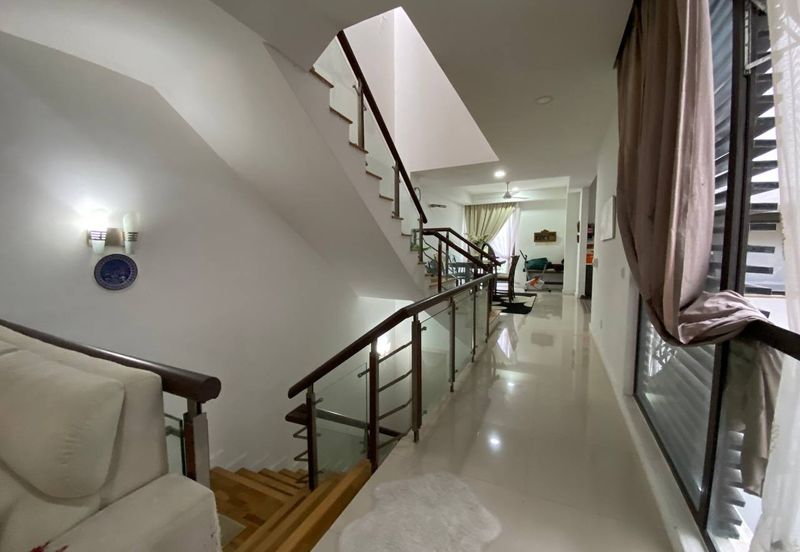 Mozart, Symphony Hills