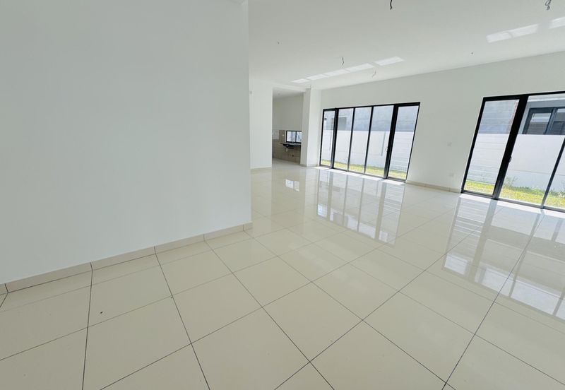 Elmina Green The Eighth @ City of Elmina