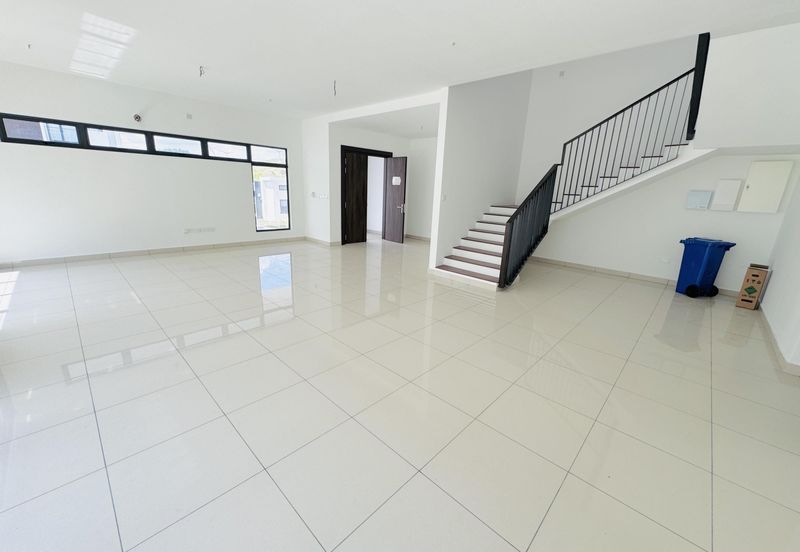 Elmina Green The Eighth @ City of Elmina