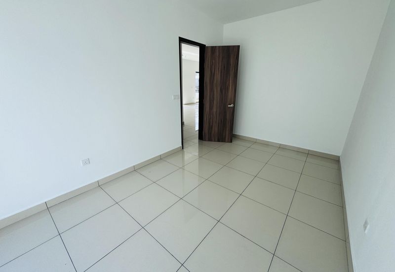 Elmina Green The Eighth @ City of Elmina